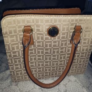 Tommy Hilfiger purse
